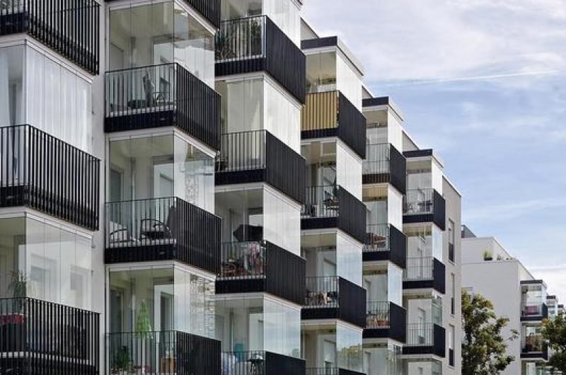 Luxe Residences – Balcony Glazing Luxe Residences – Balcony Glazing